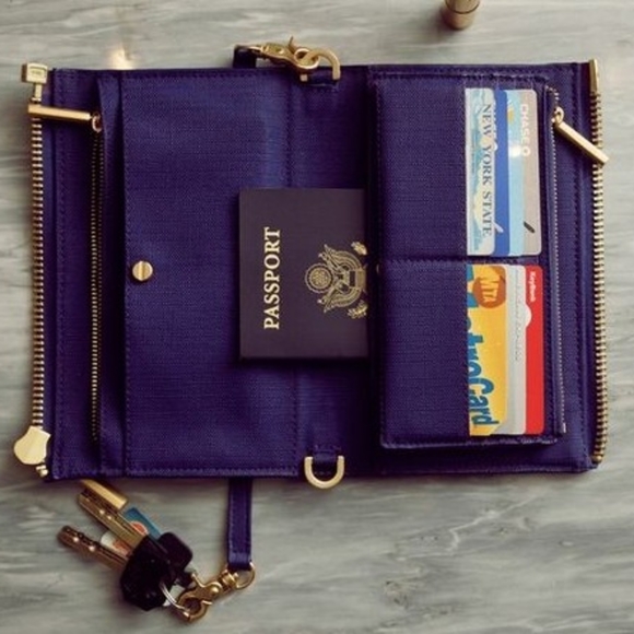 Dagne Dover - Original Essentials Clutch Wallet with 2 straps. - Picture 15 of 16